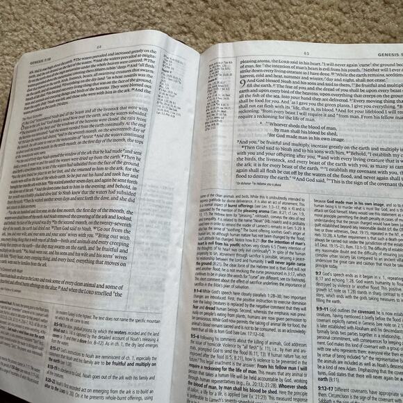 English Standard Version ESV Study Bible Tru Tone Cover Embossed Burgundy Red - Picture 7 of 12